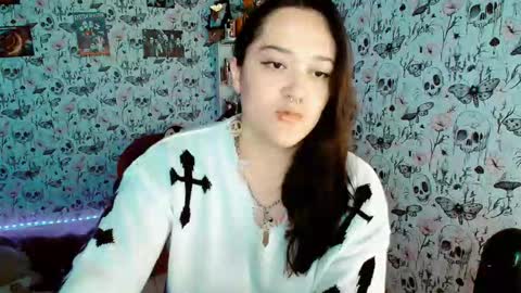 Yiz online show from October 26, 9:27 am