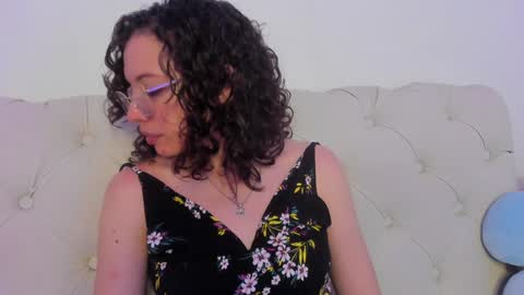 Maria online show from December 4, 1:20 pm