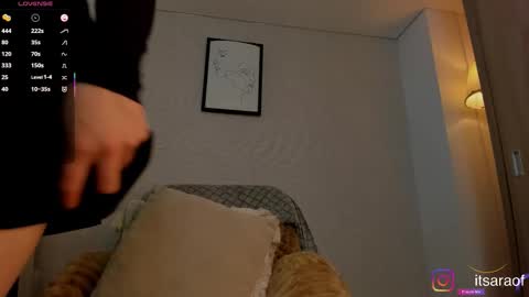 Snapshot of itsaraa chatting on October 23, 11:11 pm itsaraa online show from October 23, 11:11 pm