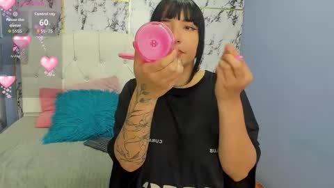 Itsuki N online show from November 19, 3:12 pm