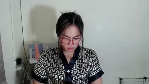 Kloeeh online show from December 17, 8:24 pm