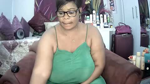itumeleng74 online show from January 6, 5:38 pm