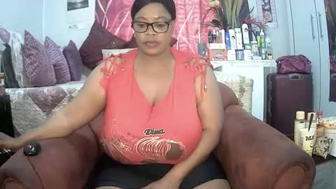 itumeleng74 online show from January 13, 3:26 pm