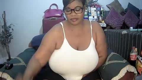 itumeleng74 online show from February 3, 6:17 pm