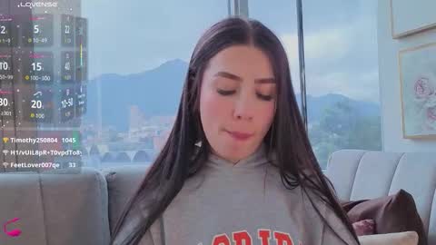 Snapshot of ivanna_west chatting on October 28, 1:50 pm Ivanna West online show from October 28, 1:50 pm