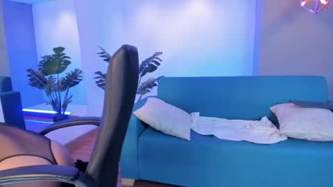 ivanna online show from October 17, 2:09 pm