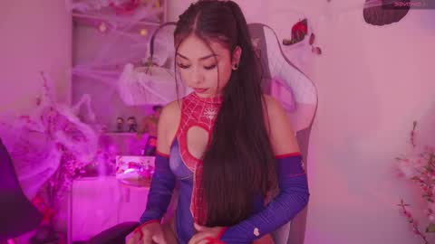 iveet  online show from October 30, 7:37 pm