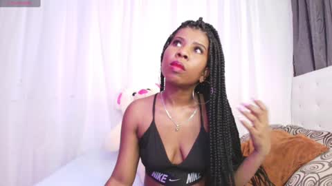 Snapshot of ivonjoness chatting on February 25, 4:03 am Ivon Miss Jones online show from February 25, 4:03 am