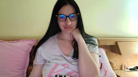 Ivory online show from December 5, 3:50 pm