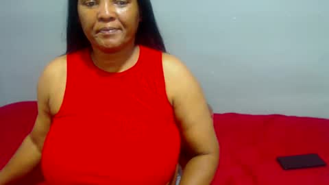 Snapshot of ivorytits48 chatting on February 22, 5:55 am IVORYTITS48 online show from February 22, 5:55 am