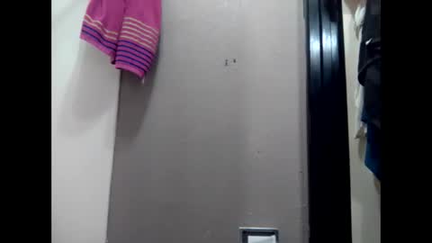 ivorytrixx online show from April 5, 9:03 pm