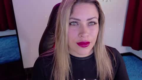 Snapshot of ivy__taylorr chatting on September 17, 1:03 am Diana Rojas  online show from September 17, 1:03 am