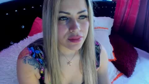 Snapshot of ivy__taylorr chatting on March 8, 7:18 pm Diana Rojas  online show from March 8, 7:18 pm