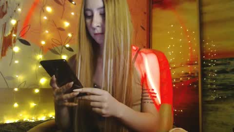 Snapshot of ivy_dean_ chatting on February 7, 7:49 pm Ivy online show from February 7, 7:49 pm
