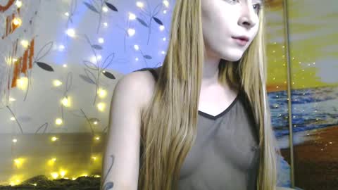 Snapshot of ivy_dean_ chatting on February 16, 12:22 am Ivy online show from February 16, 12:22 am