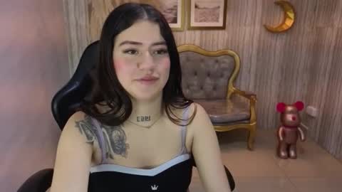 Snapshot of ivy_lodge_s chatting on September 18, 9:24 pm Ivy online show from September 18, 9:24 pm