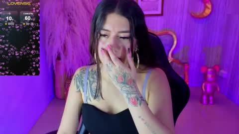 Snapshot of ivy_lodge_s chatting on October 9, 8:24 pm Ivy online show from October 9, 8:24 pm