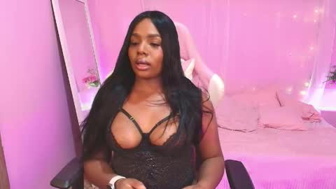 i v y  b l i s s online show from May 24, 8:46 am