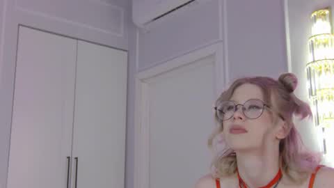  Ivy  online show from February 17, 6:51 pm