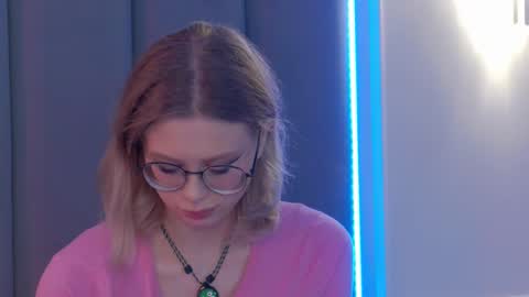  Ivy  online show from February 7, 7:07 pm