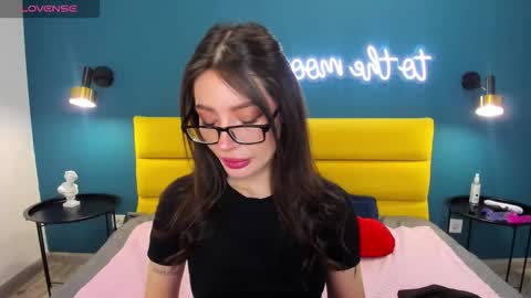 Ivy online show from March 25, 1:55 am