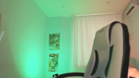 IVY - Follow me 3 online show from September 12, 9:29 am