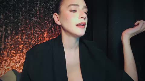 Miss Ivy online show from March 2, 12:20 am