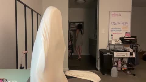 Snapshot of ivyminxxx chatting on September 18, 1:48 am Ivy Minxxx online show from September 18, 1:48 am