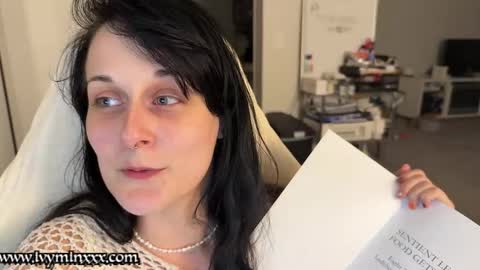 Snapshot of ivyminxxx chatting on October 20, 2:25 am Ivy Minxxx online show from October 20, 2:25 am
