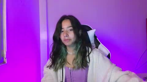 Ivy  online show from February 3, 6:40 am