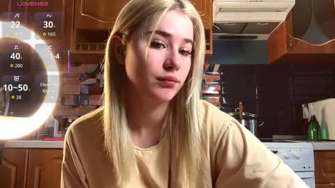 Liana online show from April 10, 8:09 am