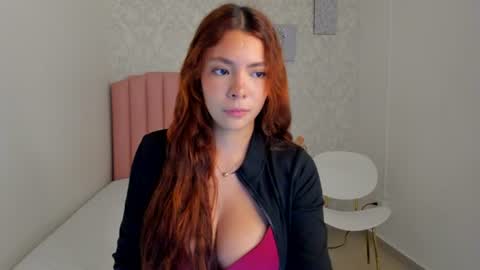 IVANA ALEJANDRA online show from July 2, 5:35 am