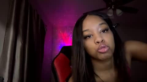 iysisfv online show from February 5, 1:37 am