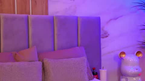 izabelle_02 online show from January 13, 7:03 am