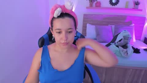 Iza online show from September 18, 1:09 pm