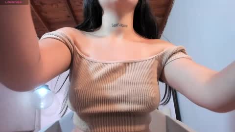 izelevans online show from June 4, 12:20 pm