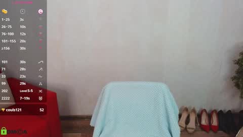 Snapshot of izzy_cam chatting on September 27, 5:14 am Queen of nylon Victoria online show from September 27, 5:14 am