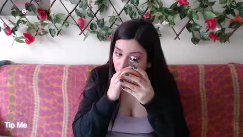 Jack and Emily online show from November 29, 4:33 pm