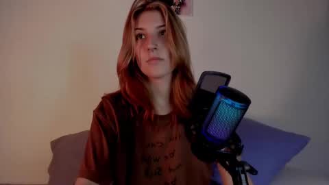 Snapshot of jacky_croft chatting on February 22, 5:31 pm Linda Sofia help me get to 100 thumbs up online show from February 22, 5:31 pm