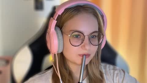 jacywinslat online show from September 25, 9:41 am