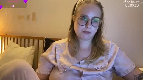 jacywinslat online show from March 5, 1:51 pm