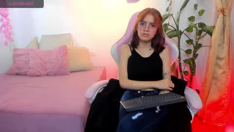 jade77__ online show from September 13, 2:47 pm