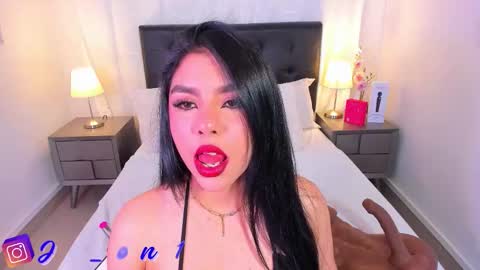  Jade Bonnet online show from September 29, 12:10 pm