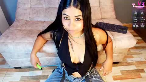 Snapshot of jade_brunnette chatting on September 14, 8:51 pm Jade Brunete online show from September 14, 8:51 pm