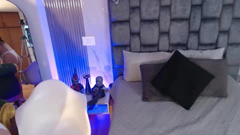 Sara online show from October 13, 12:52 pm