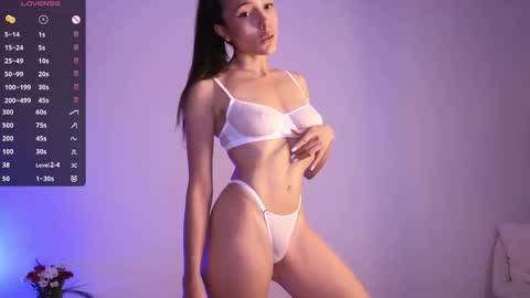 Snapshot of jade_paris chatting on September 16, 9:17 am Jade Paris online show from September 16, 9:17 am
