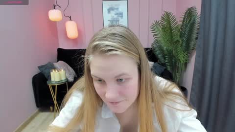 Snapshot of jade_soft chatting on February 5, 10:01 pm Jade online show from February 5, 10:01 pm