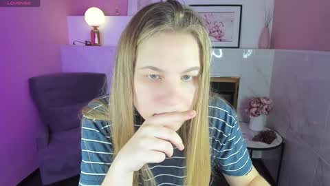 Snapshot of jade_soft chatting on January 11, 1:32 pm Jade online show from January 11, 1:32 pm