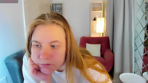 Snapshot of jade_soft chatting on September 12, 8:38 pm Jade online show from September 12, 8:38 pm