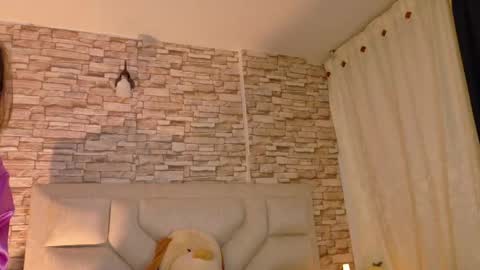 jade white  online show from June 1, 12:40 pm